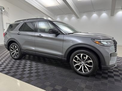New 2025 Ford Explorer ST-Line