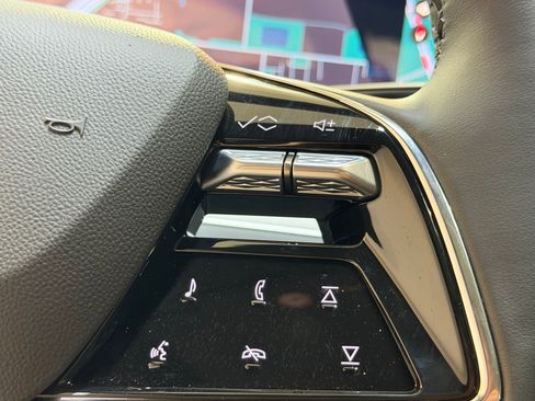 New 2026 Cadillac Lyriq Sport AWD/4WD image 29