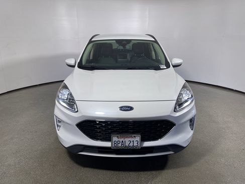 Used 2020 Ford Escape Titanium FWD image 8