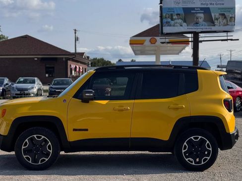 Used 2016 Jeep Renegade Trailhawk AWD/4WD image 12