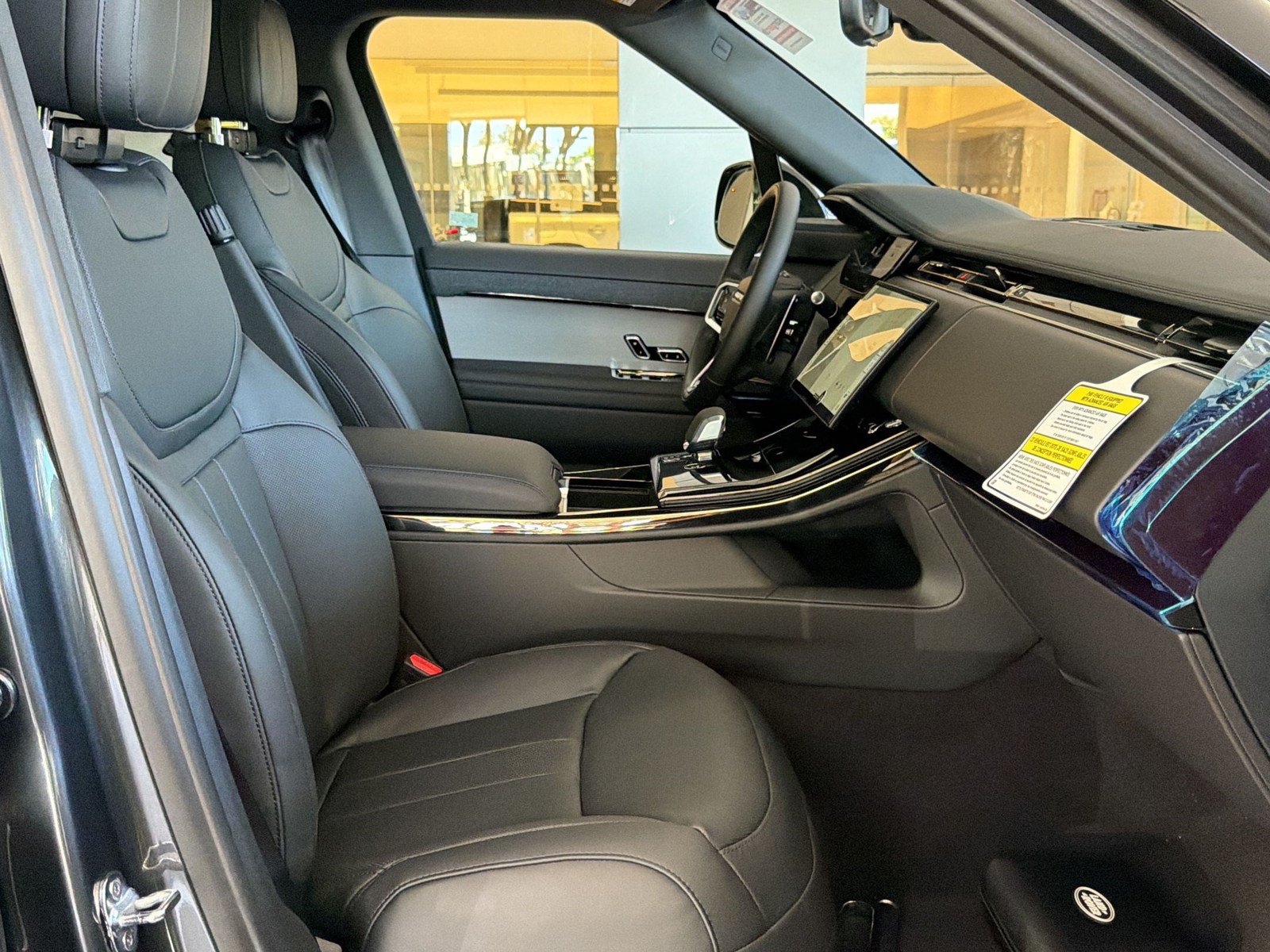 New 2026 Land Rover Range Rover Sport SE AWD/4WD image 23