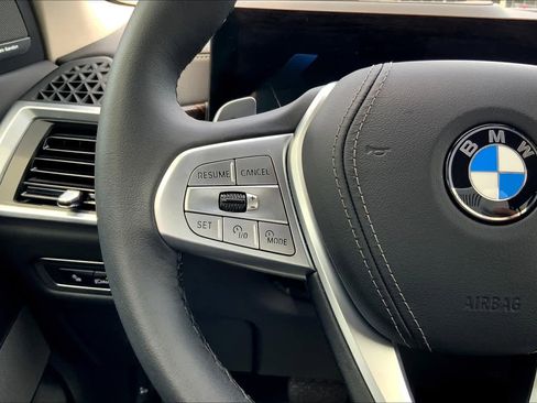 Used 2024 BMW X7 xDrive40i image 16