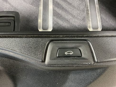 Used 2019 BMW X5 xDrive40i w/ Premium Package 2 image 32