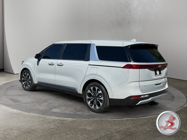 Used 2024 Kia Carnival EX FWD image 5