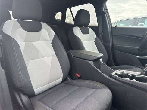 Certified 2024 Chevrolet Trax RS w/ Driver Confidence Package image 16