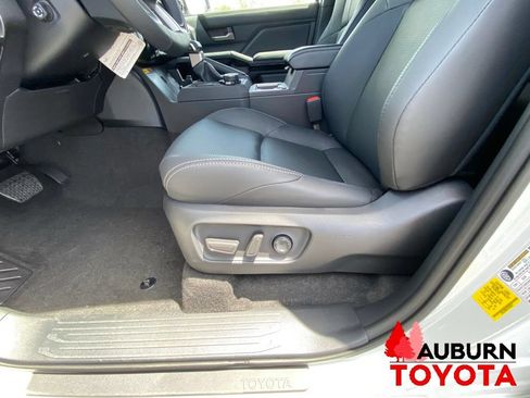 New 2026 Toyota 4Runner Limited AWD/4WD image 38