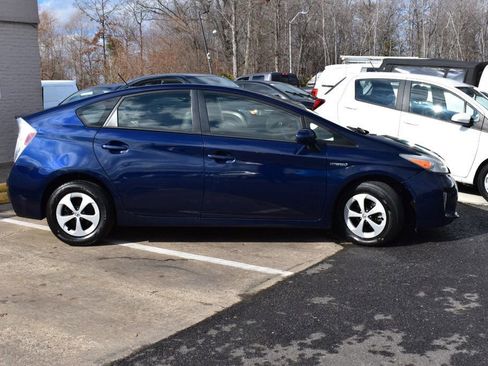 Used 2013 Toyota Prius Four image 4