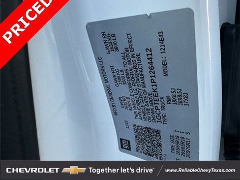 Used 2023 Chevrolet Colorado Trail Boss w/ Technology Package image 32