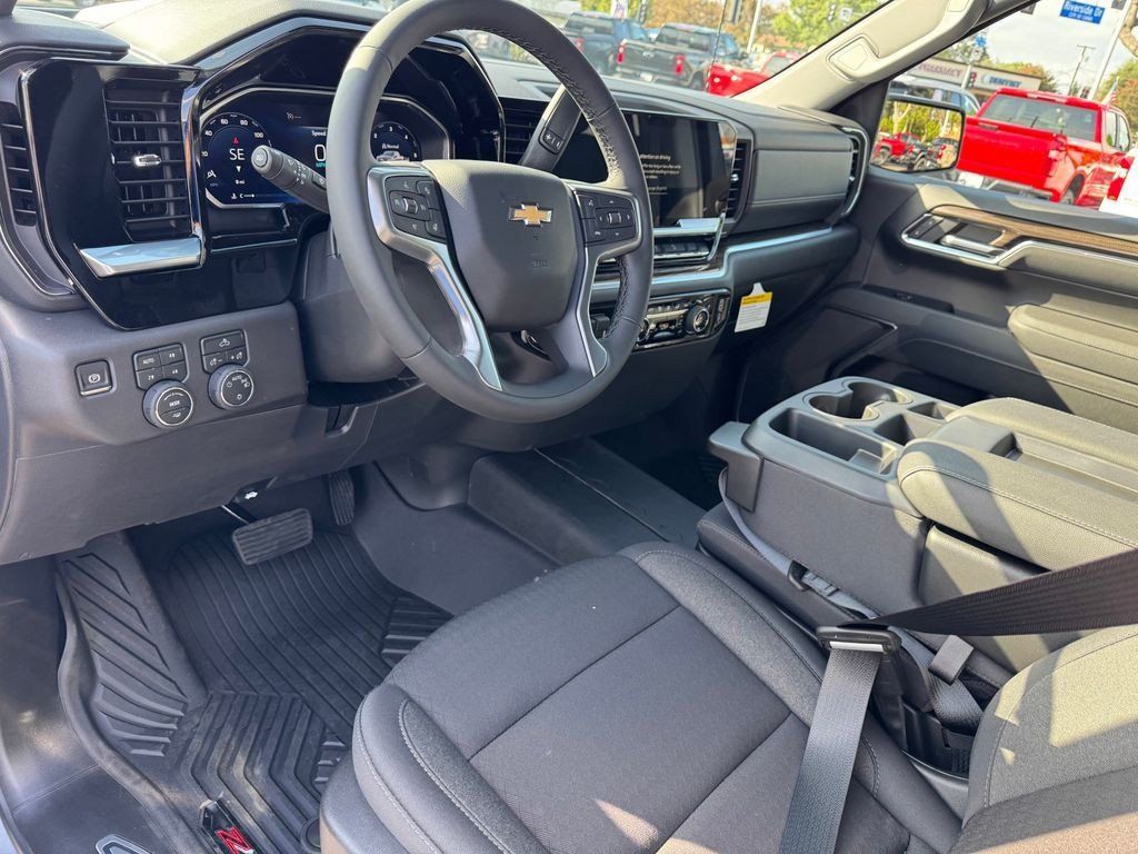 New 2026 Chevrolet Silverado 1500 LT AWD/4WD image 17