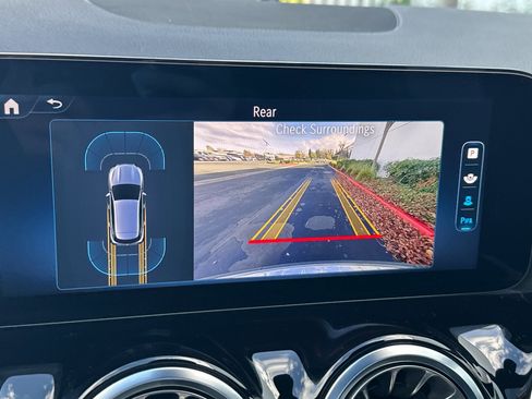 Used 2025 Mercedes-Benz GLA 250 4MATIC image 20