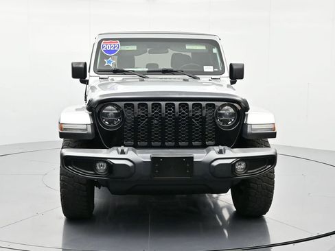 Certified 2022 Jeep Gladiator Willys image 2