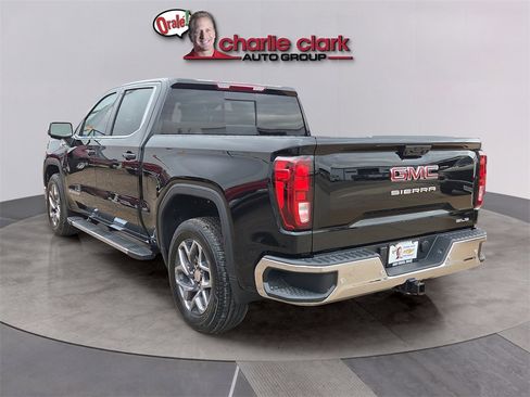 New 2026 GMC Sierra 1500 SLE w/ Preferred Package image 3