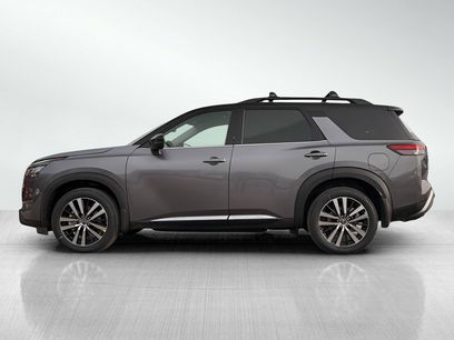 New 2025 Nissan Pathfinder Platinum