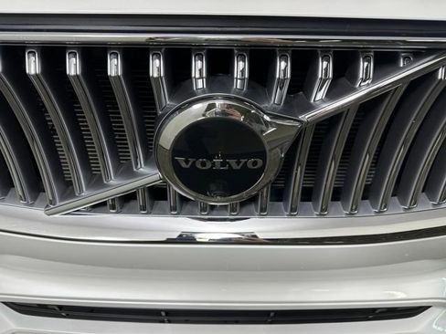 Used 2023 Volvo XC90 B6 Ultimate image 9