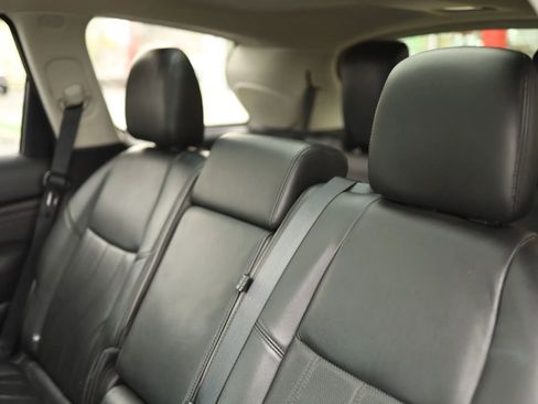 Used 2014 INFINITI QX60 AWD w/ Deluxe Touring Package image 46