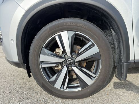 Used 2023 Nissan Rogue SL w/ SL Premium Package AWD/4WD image 9