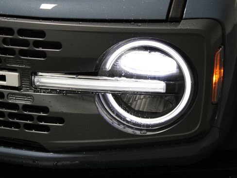 New 2025 Ford Bronco Badlands image 51