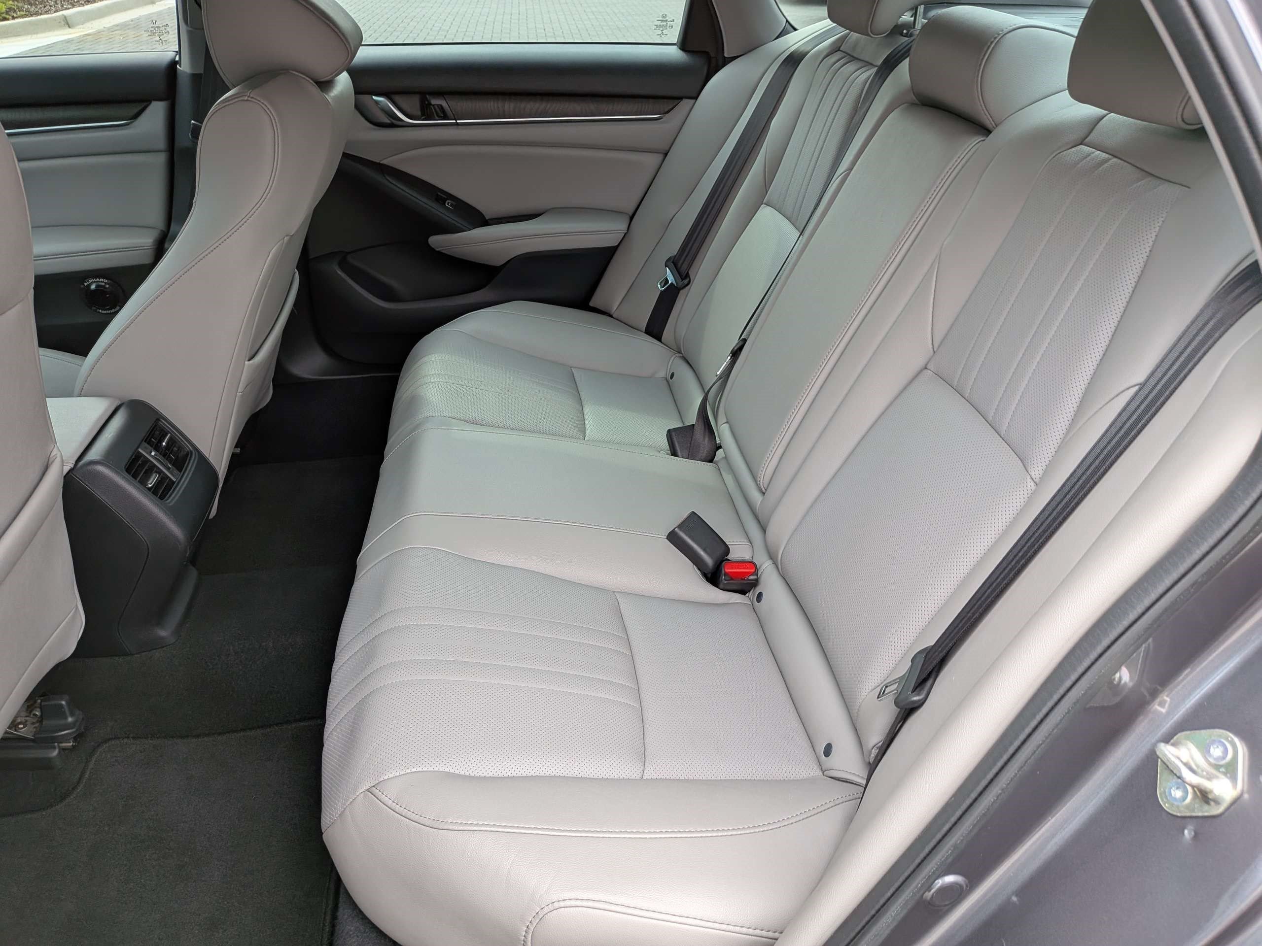 Used 2020 Honda Accord EX-L image 16