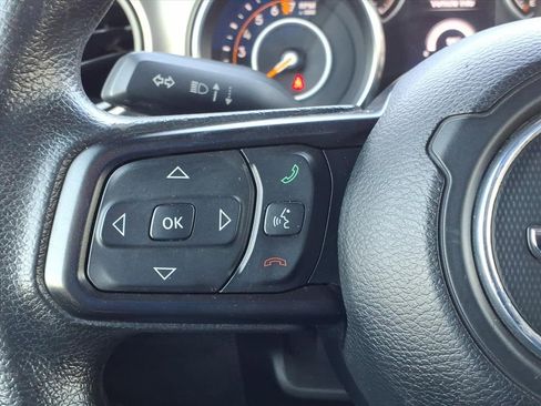 Used 2019 Jeep Wrangler Unlimited Sport image 27