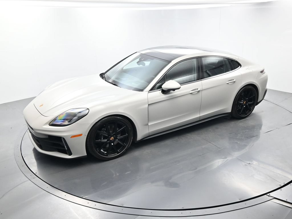 Certified 2025 Porsche Panamera RWD image 34