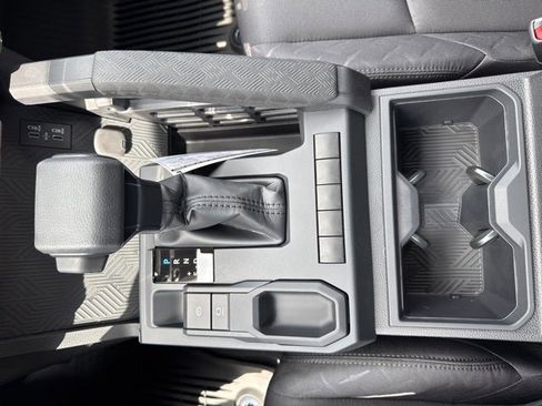 Used 2025 Toyota Tacoma SR image 28