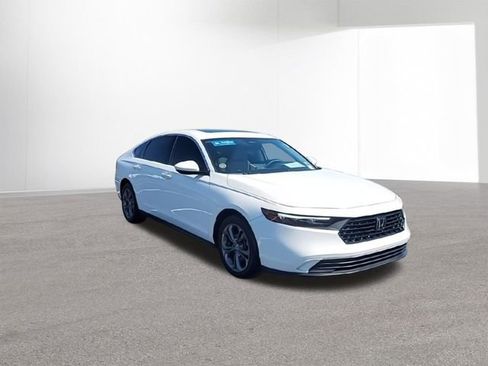 Certified 2023 Honda Accord EX image 2