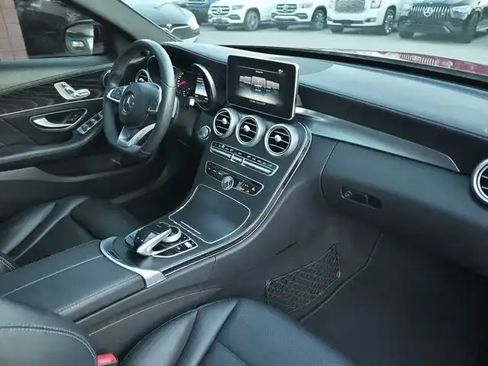 Used 2016 Mercedes-Benz C 300 Sedan w/ Surround View Package image 17