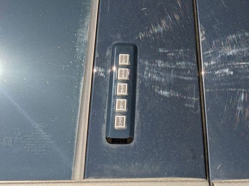 Used 2024 Ford F250 Lariat image 27