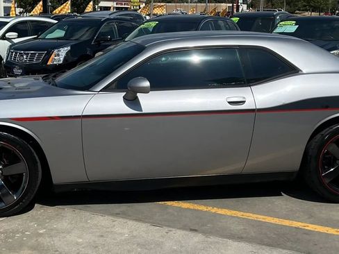 Used 2014 Dodge Challenger R/T w/ R/T Redline Group RWD image 6