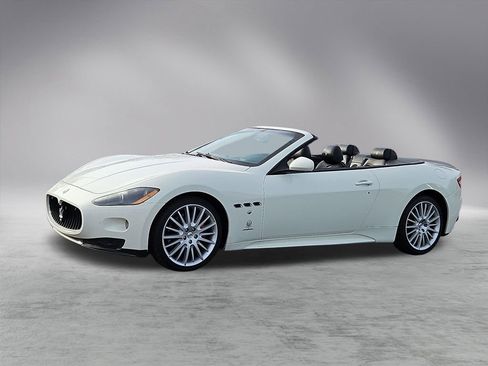 Used 2012 Maserati GranTurismo Sport image 5