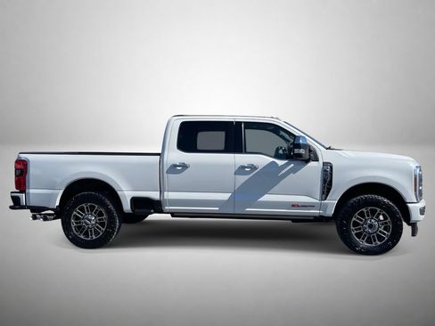 Used 2024 Ford F250 Platinum AWD/4WD image 2