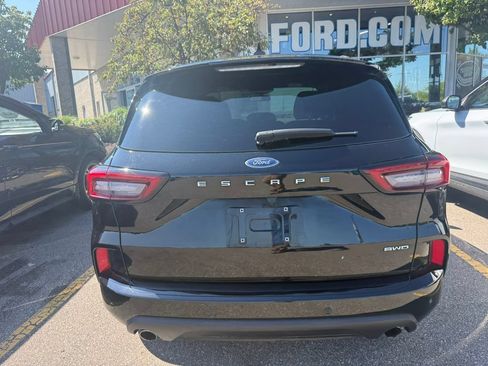 Used 2024 Ford Escape ST-Line w/ Tech Pack #1 AWD/4WD image 6