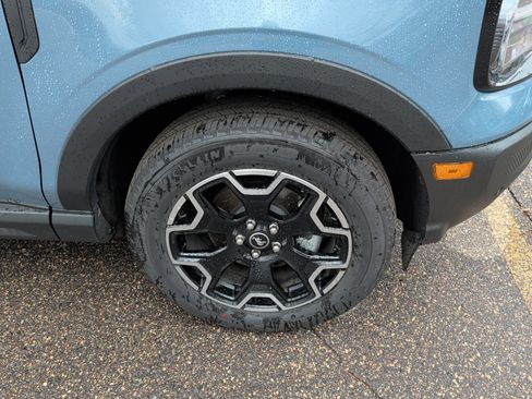 Used 2025 Ford Bronco Sport Outer Banks w/ Outer Banks Tech Package+ image 6