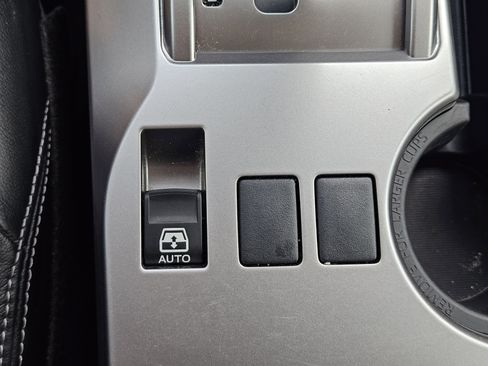 Used 2023 Toyota 4Runner Limited image 30