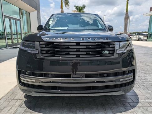 New 2026 Land Rover Range Rover SE AWD/4WD image 3