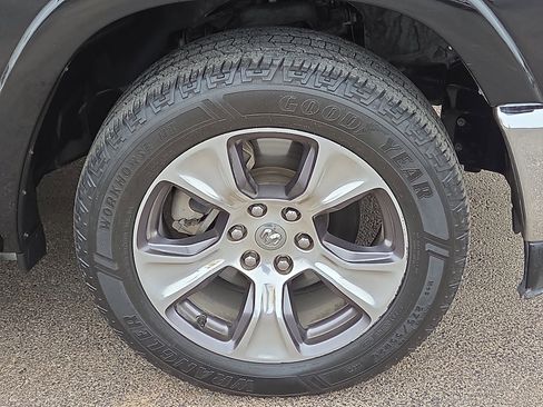 Used 2022 RAM 1500 Laramie RWD image 8