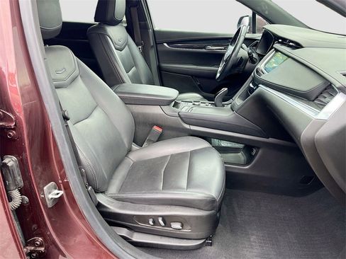 Used 2022 Cadillac XT5 Premium Luxury image 28