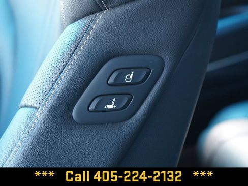 Used 2024 Genesis GV80 2.5T AWD/4WD image 19