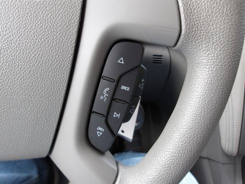 Used 2016 Chevrolet Traverse LS image 17