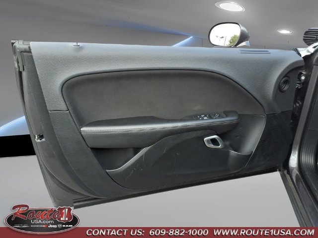 Used 2018 Dodge Challenger R/T RWD image 21