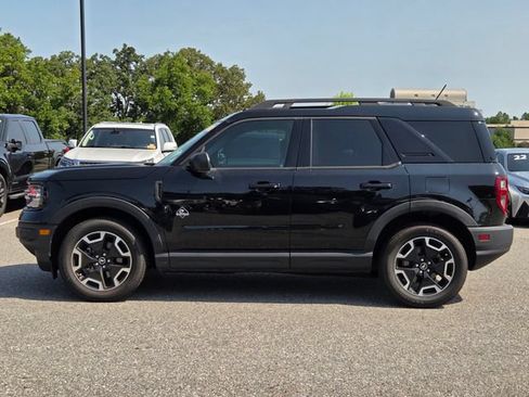 Used 2023 Ford Bronco Sport Outer Banks w/ Tech Package AWD/4WD image 2