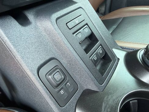 Used 2021 Ford Bronco Outer Banks w/ Sasquatch Package AWD/4WD image 43