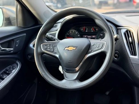 Used 2024 Chevrolet Malibu LT FWD image 22
