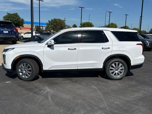 New 2025 Hyundai Palisade SE FWD image 2