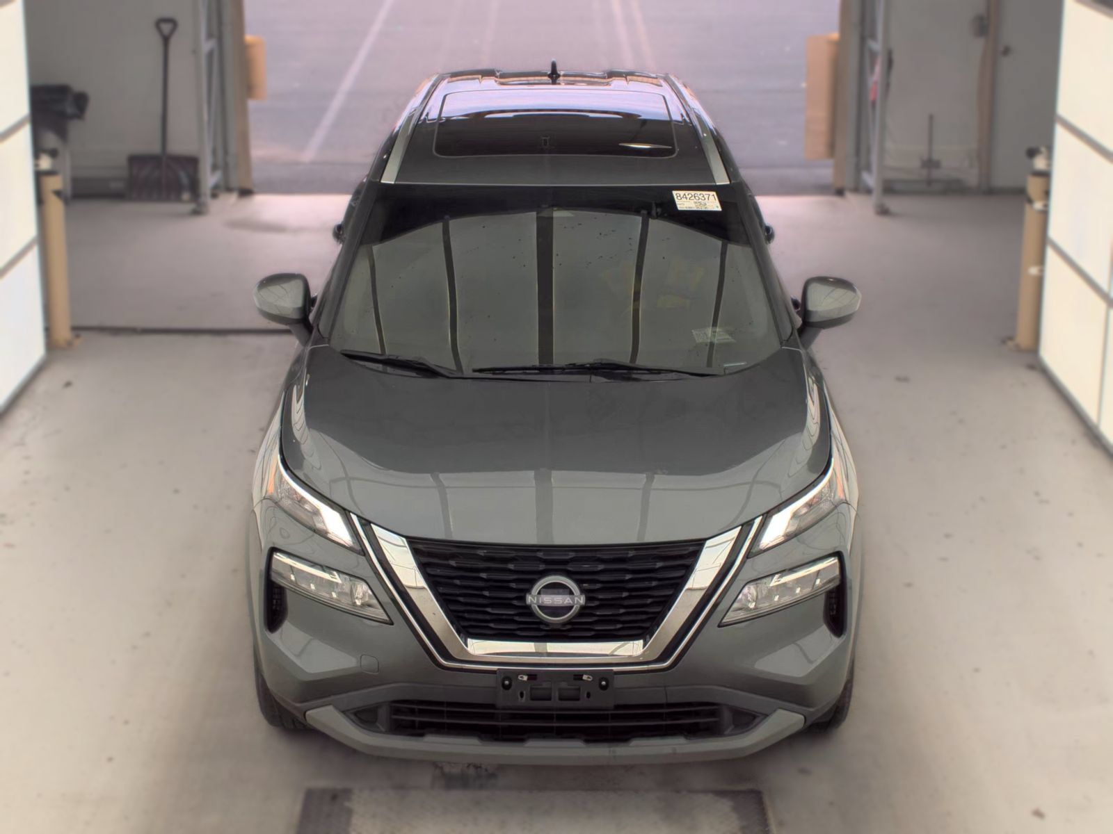 Used 2023 Nissan Rogue SV w/ SV Premium B Package AWD/4WD image 3