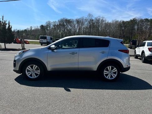 Used 2018 Kia Sportage LX image 22