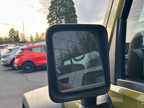 Used 2010 Jeep Wrangler Unlimited Sport image 8