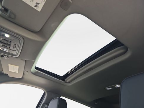 Used 2024 GMC Sierra 2500 Denali w/ Denali Reserve Package image 33