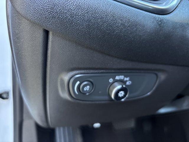 Used 2024 Chevrolet Equinox LT FWD image 22