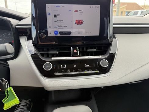 Used 2024 Toyota Corolla LE image 17